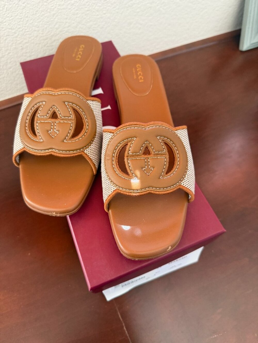 Gucci Interlocking G slide Sandals